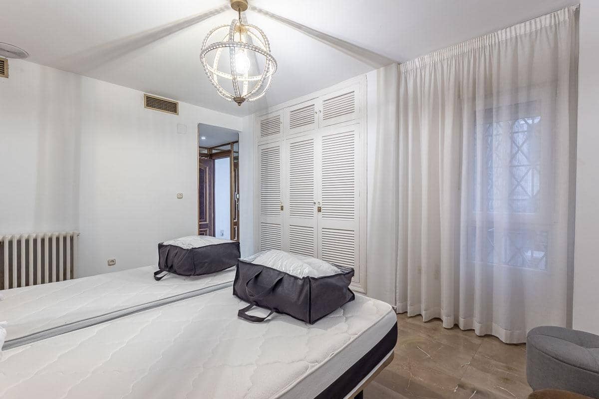 3 soveværelse Lejlighed til salg i Granada by - € 615.000 (Ref: 9149524)