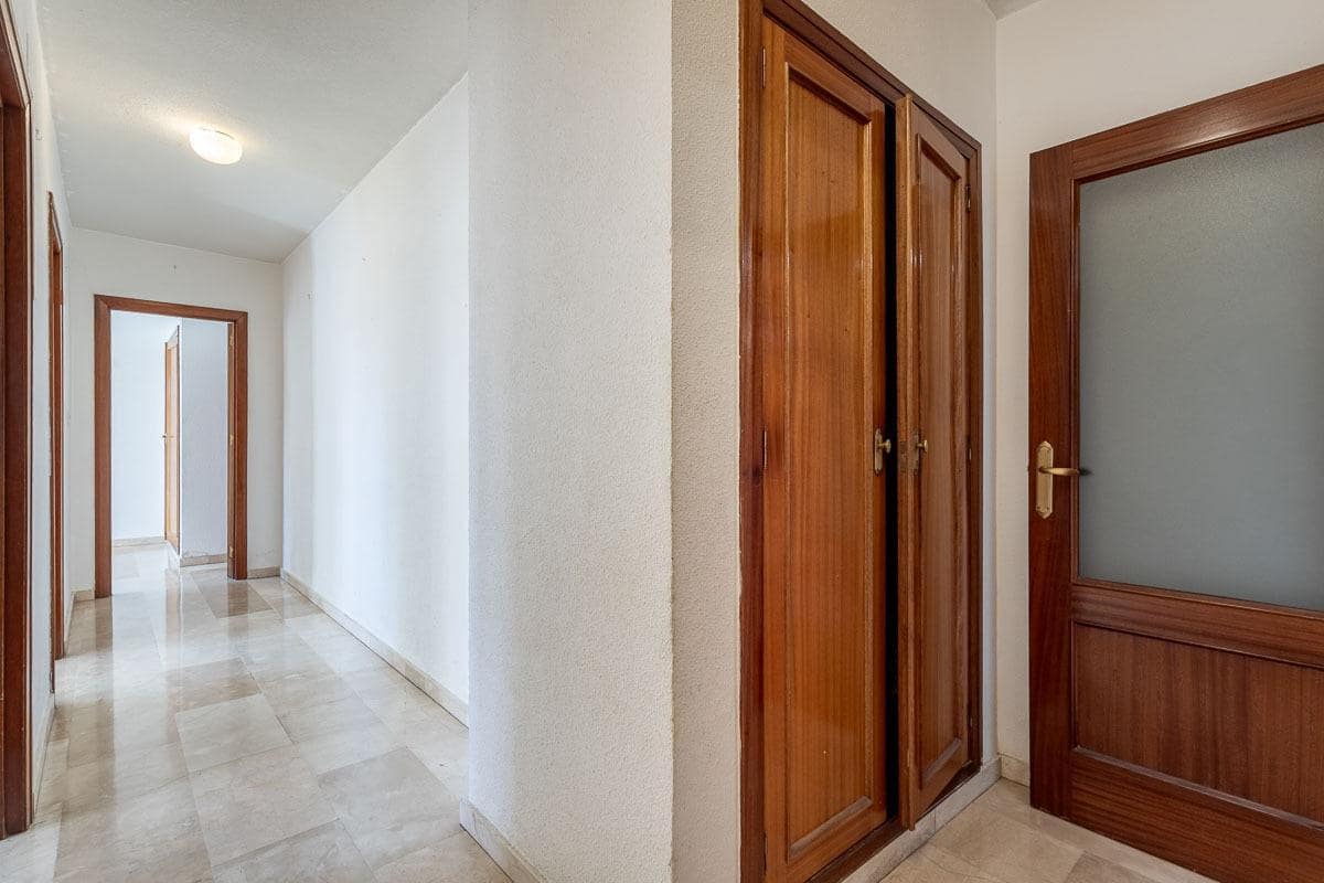 3 slaapkamer Flat te koop in Granada stad met garage - € 395.000 (Ref: 9152413)