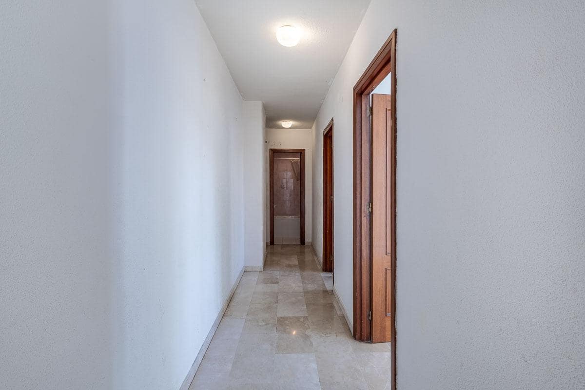 3 slaapkamer Flat te koop in Granada stad met garage - € 395.000 (Ref: 9152413)