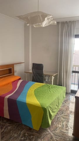 4 Zimmer Apartment zu vermieten in Granada Stadt - 1.200 € (Ref: 9152414)