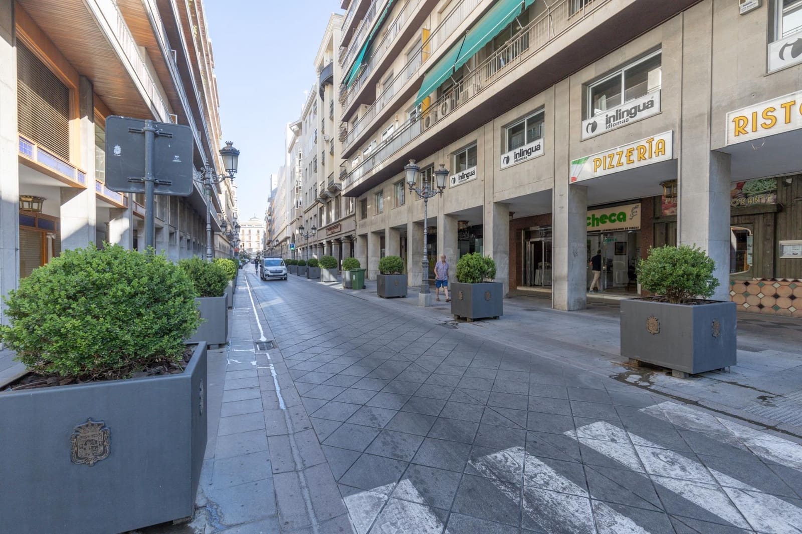 Flat te koop in Granada stad - € 1.350.000 (Ref: 9154303)