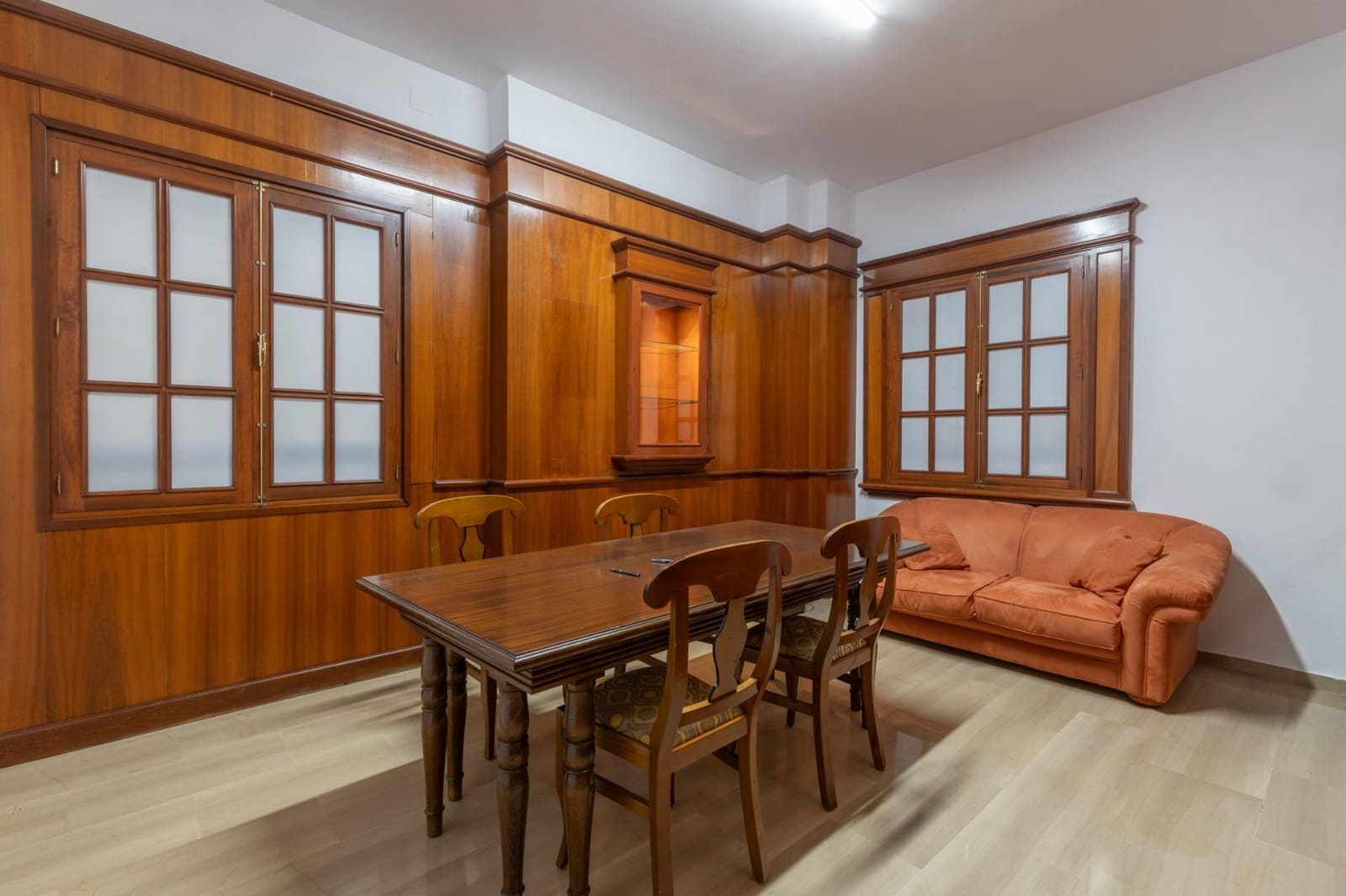 Flat te koop in Granada stad - € 1.350.000 (Ref: 9154303)