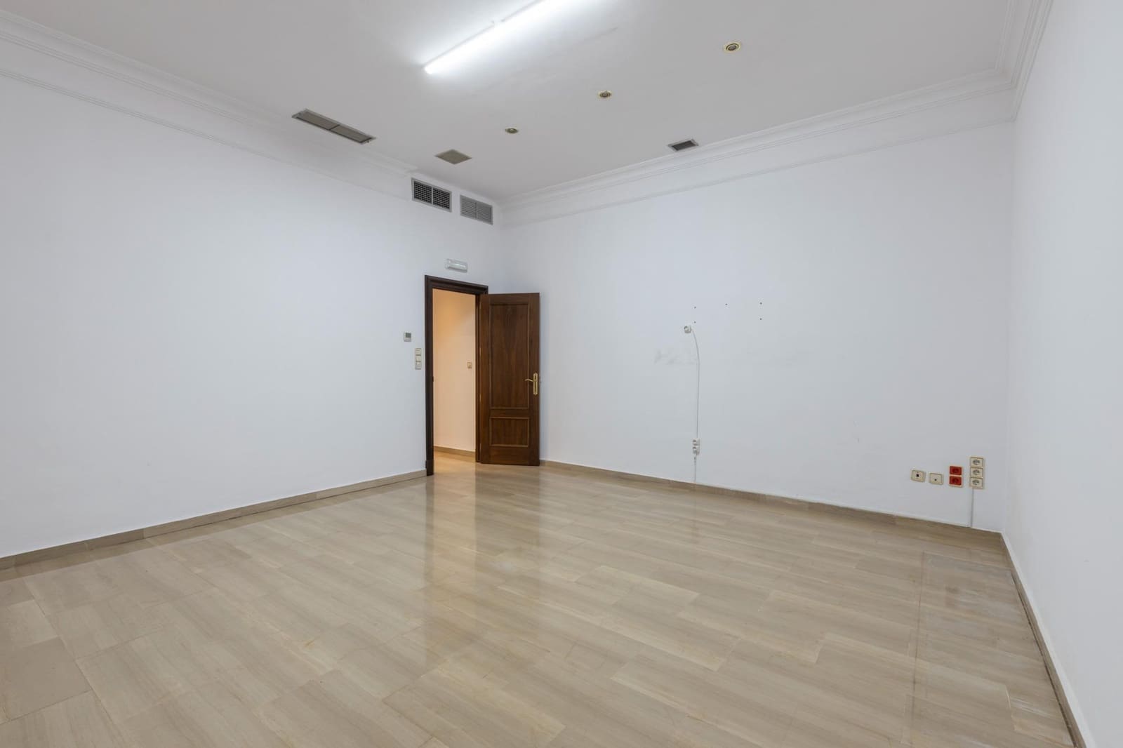 Flat te koop in Granada stad - € 1.350.000 (Ref: 9154303)