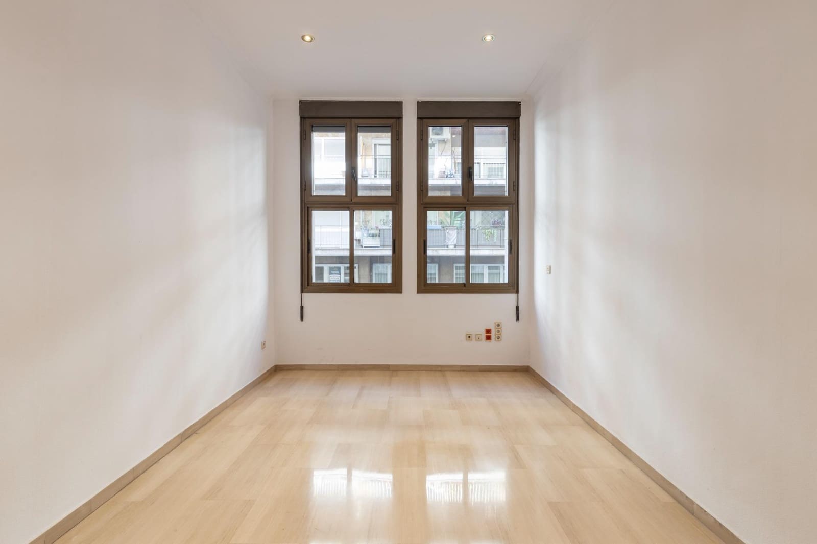 Flat te koop in Granada stad - € 1.350.000 (Ref: 9154303)