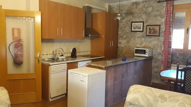 7 bedroom Finca/Country House for sale in Almadén - € 350,000 (Ref: 9159667)