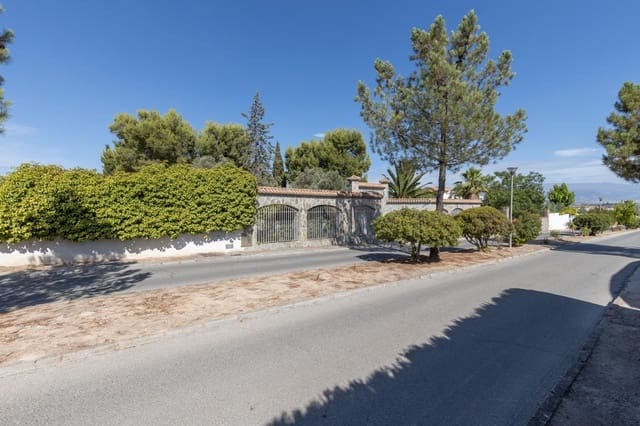 8 soverom Villa til salgs i Atarfe med svømmebasseng garasje - € 740 000 (Ref: 9159668)