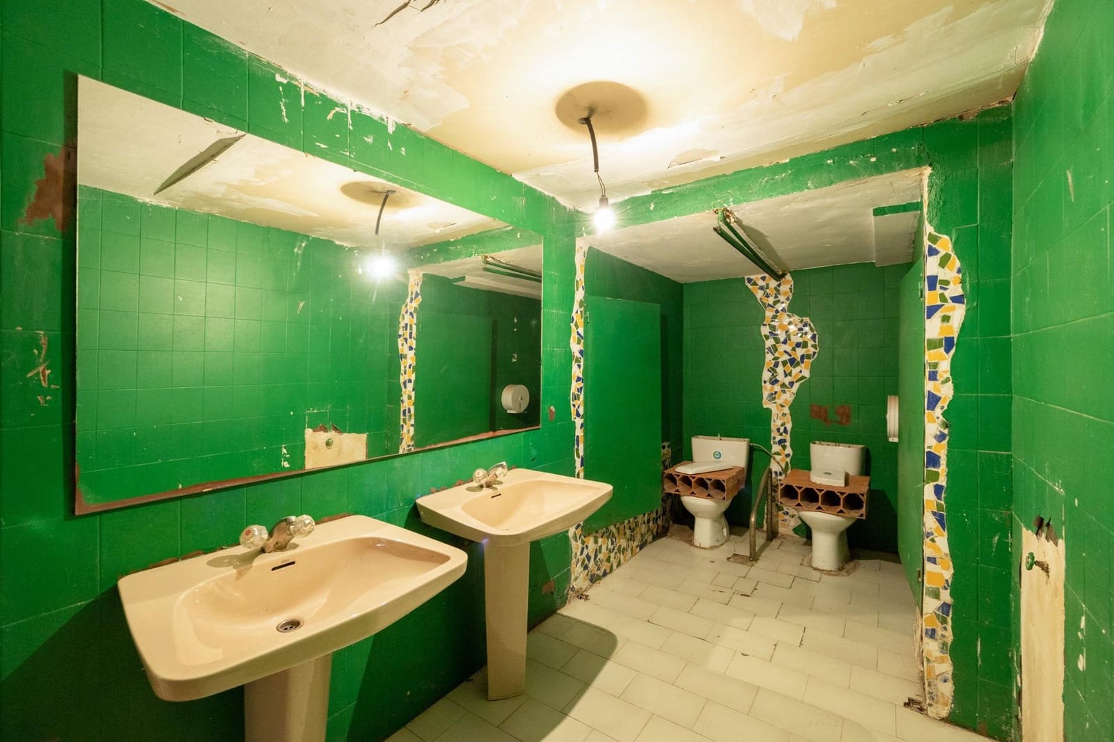 Erhverv til salg i Granada by - € 90.000 (Ref: 9159671)