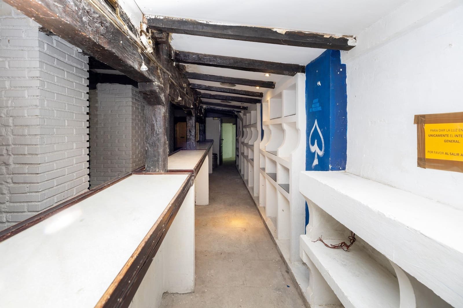 Erhverv til salg i Granada by - € 90.000 (Ref: 9159671)