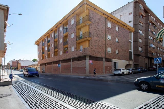 Commercial for sale in Linares - € 115,000 (Ref: 9161210)