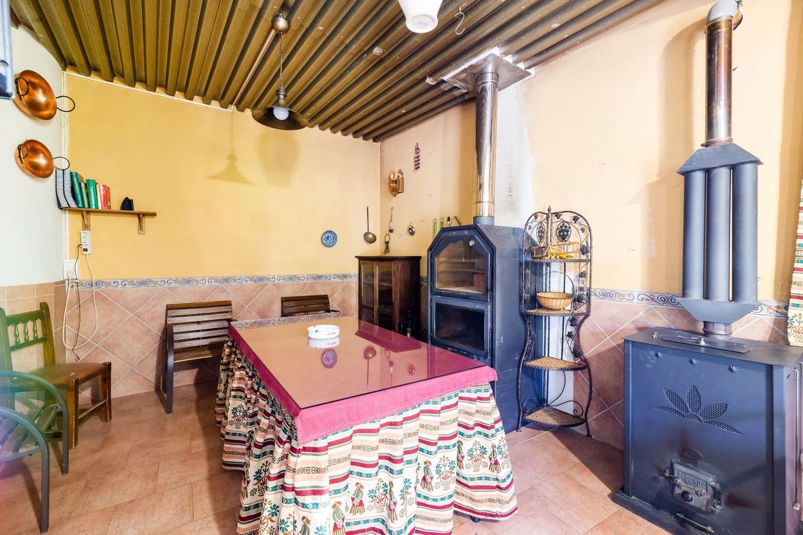 3 soveværelse Finca/Landehus til salg i Cogollos Vega - € 205.000 (Ref: 9161211)