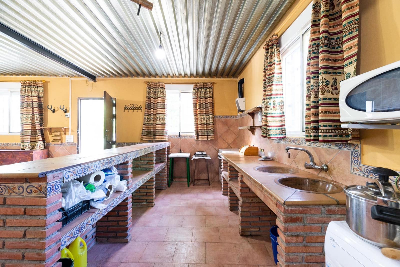 3 soveværelse Finca/Landehus til salg i Cogollos Vega - € 205.000 (Ref: 9161211)