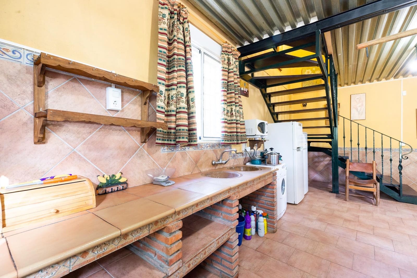 3 soveværelse Finca/Landehus til salg i Cogollos Vega - € 205.000 (Ref: 9161211)