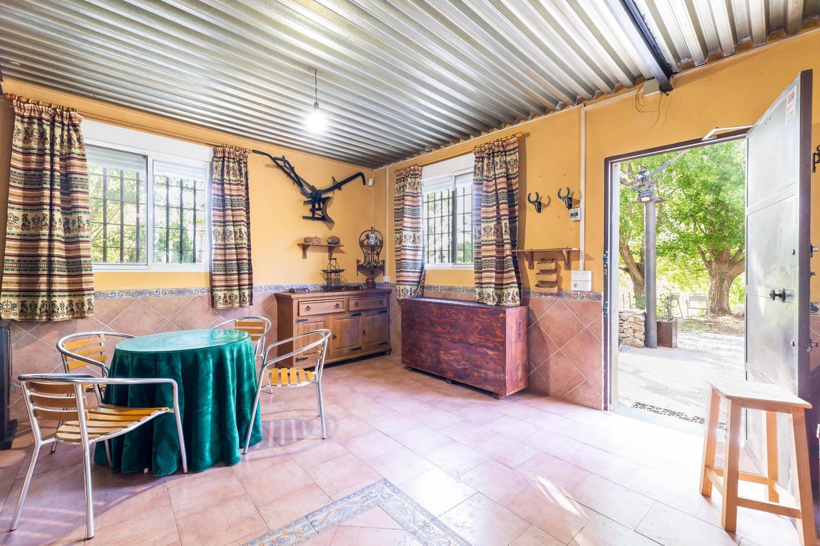 3 soveværelse Finca/Landehus til salg i Cogollos Vega - € 205.000 (Ref: 9161211)