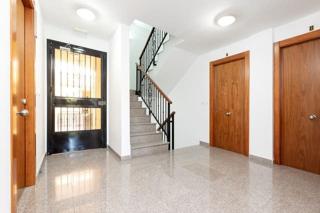 3 soveværelse Penthouse til salg i Las Gabias med garage - € 275.000 (Ref: 9161213)