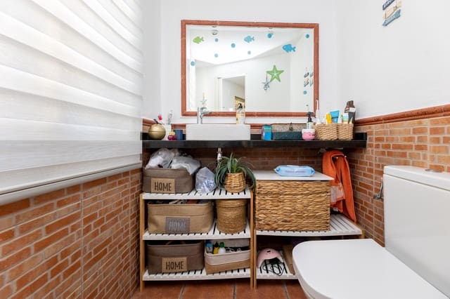 4 soveværelse Villa til salg i Gójar med swimmingpool - € 599.000 (Ref: 9162435)