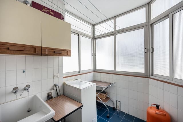 3 slaapkamer Flat te koop in Granada stad met garage - € 385.000 (Ref: 9162436)