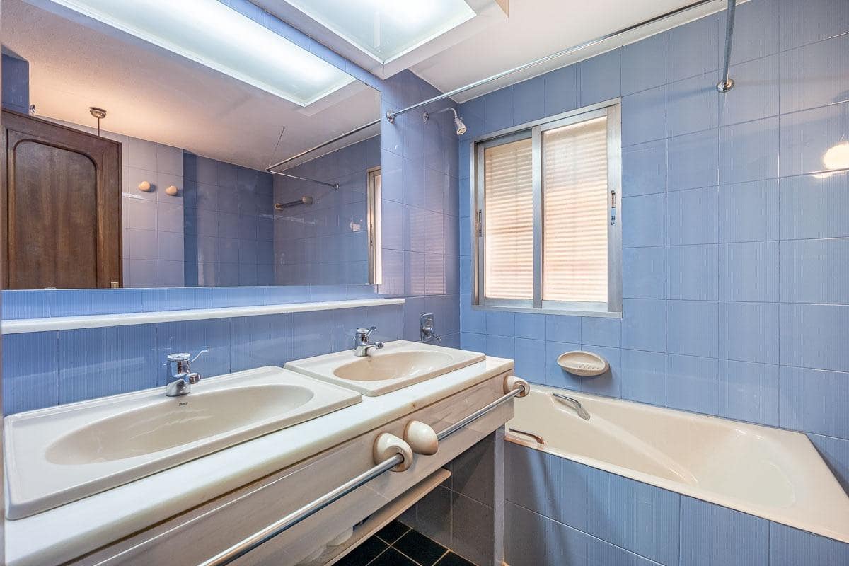 3 quarto Apartamento para venda em Granada cidade com garagem - 385 000 € (Ref: 9162436)