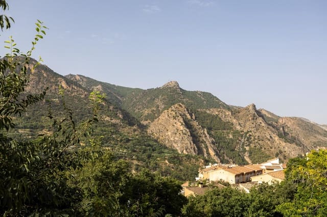 Tontti myytävänä paikassa Güéjar Sierra - 199 900 € (Ref: 9163976)