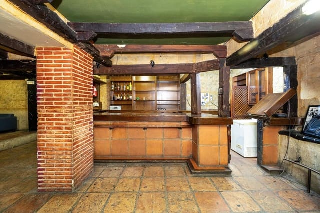 Comercial para venda em Granada cidade - 140 000 € (Ref: 9163978)