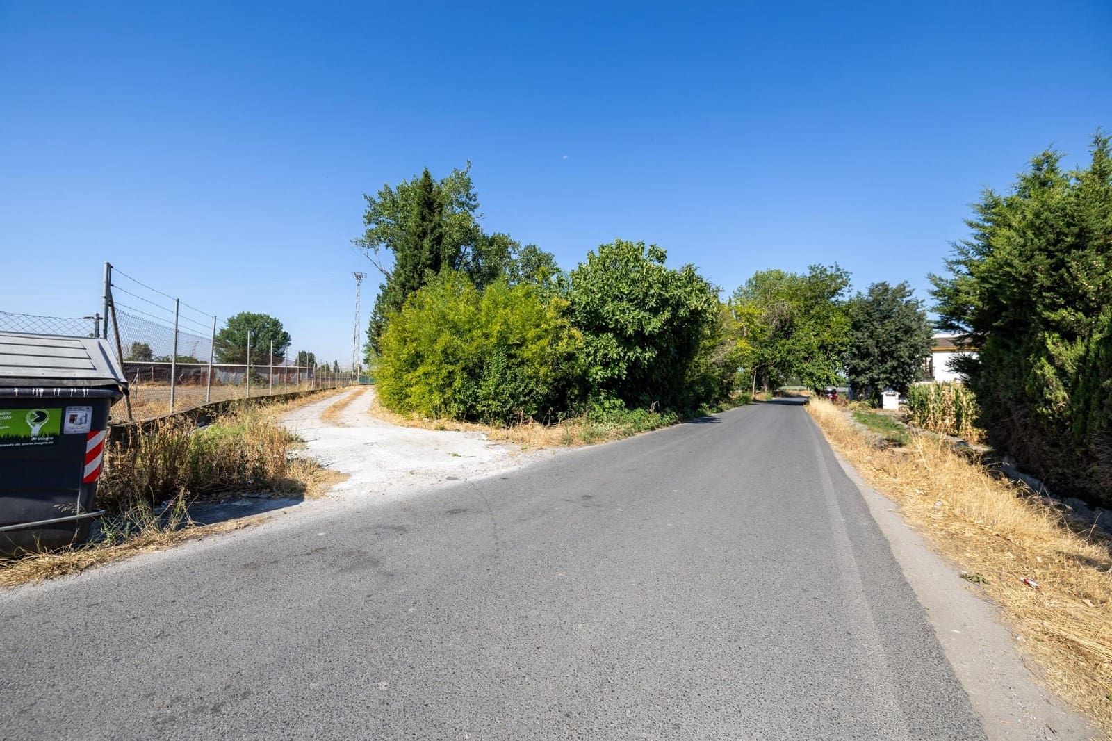 Grunde uden byggetilladelser til salg i Granada by - € 220.000 (Ref: 9171739)