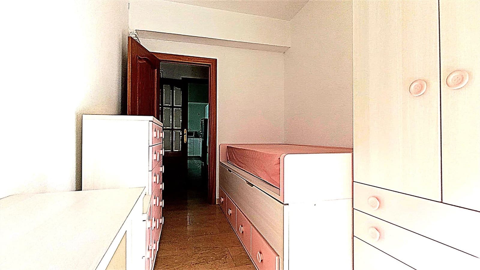 5 soveværelse Lejlighed til leje i Granada by - € 1.300 (Ref: 9174900)