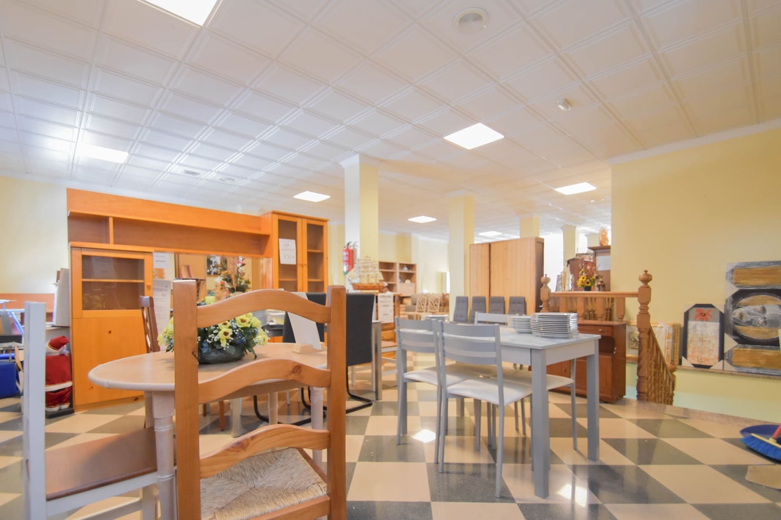 Commercieel te koop in Montefrio - € 200.000 (Ref: 9174901)