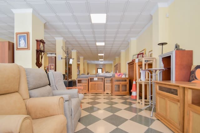 Commercial for sale in Montefrío - € 200,000 (Ref: 9174901)