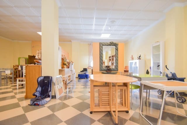 Commercial for sale in Montefrío - € 200,000 (Ref: 9174901)