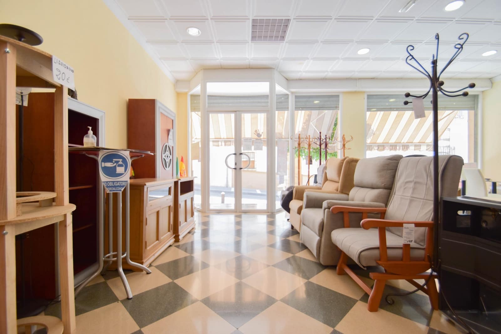 Commercieel te koop in Montefrio - € 200.000 (Ref: 9174901)