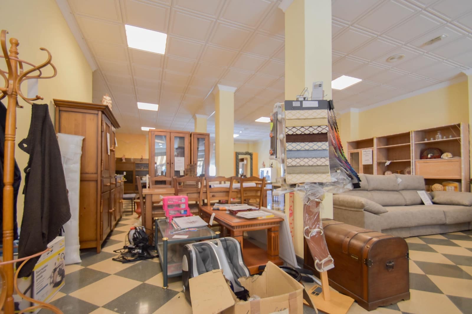 Commercieel te koop in Montefrio - € 200.000 (Ref: 9174901)