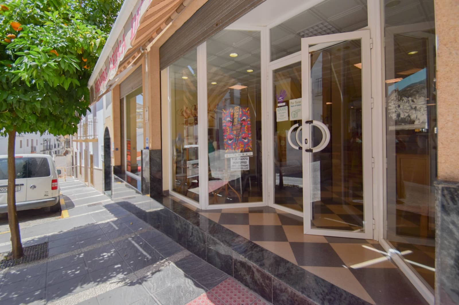 Commercieel te koop in Montefrio - € 200.000 (Ref: 9174901)