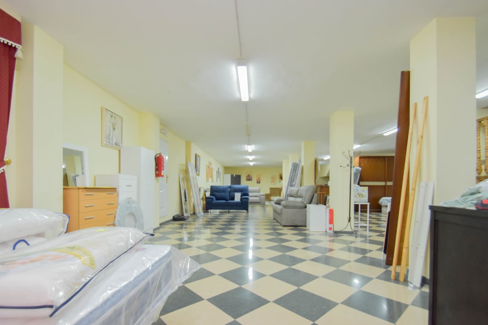 Commercieel te koop in Montefrio - € 200.000 (Ref: 9174901)