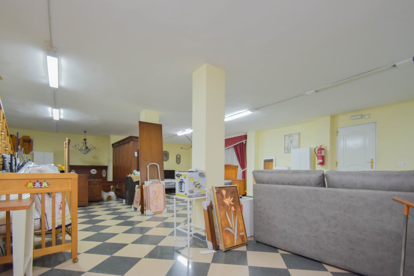 Commercieel te koop in Montefrio - € 200.000 (Ref: 9174901)