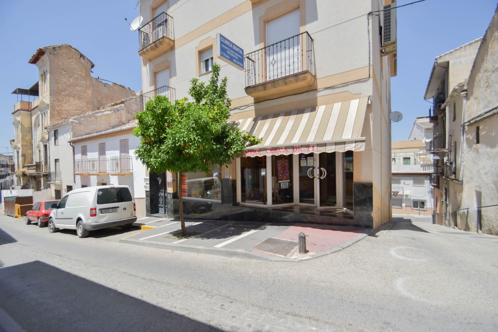 Commercieel te koop in Montefrio - € 200.000 (Ref: 9174901)