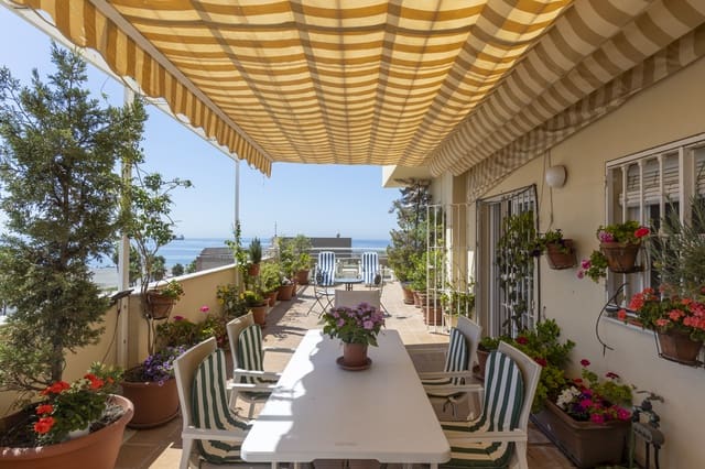 3 bedroom Penthouse for sale in Motril with pool - € 498,000 (Ref: 9176594)