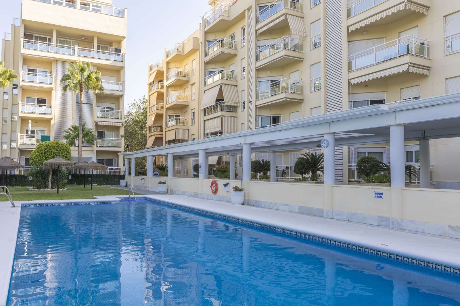 3 soveværelse Penthouse til salg i Motril med swimmingpool - € 498.000 (Ref: 9176594)