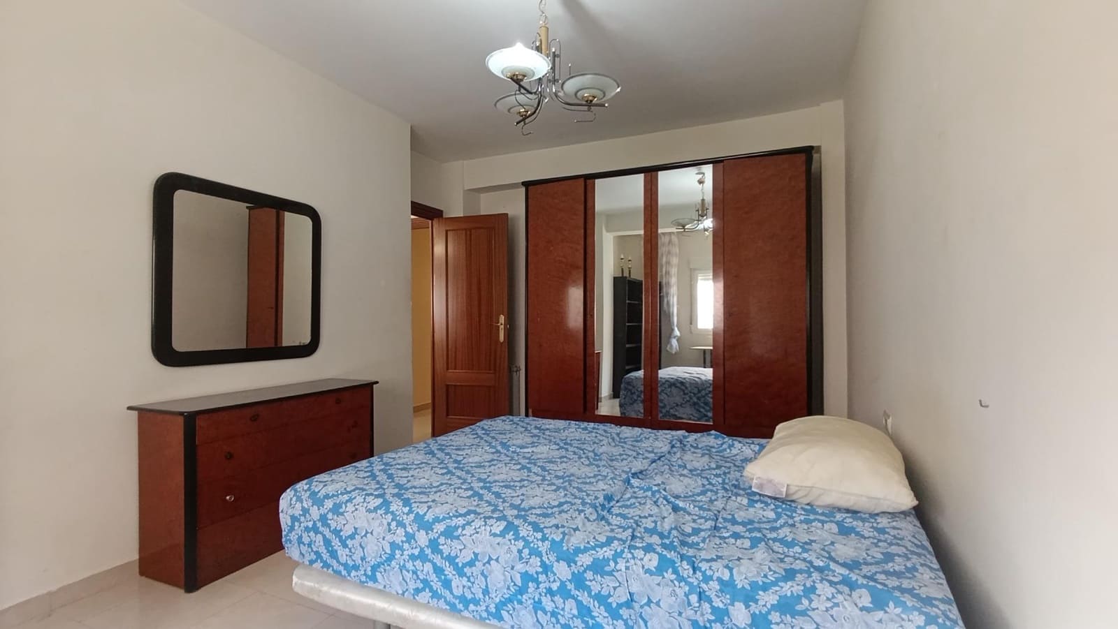 3 soveværelse Lejlighed til leje i Granada by - € 1.200 (Ref: 9181213)