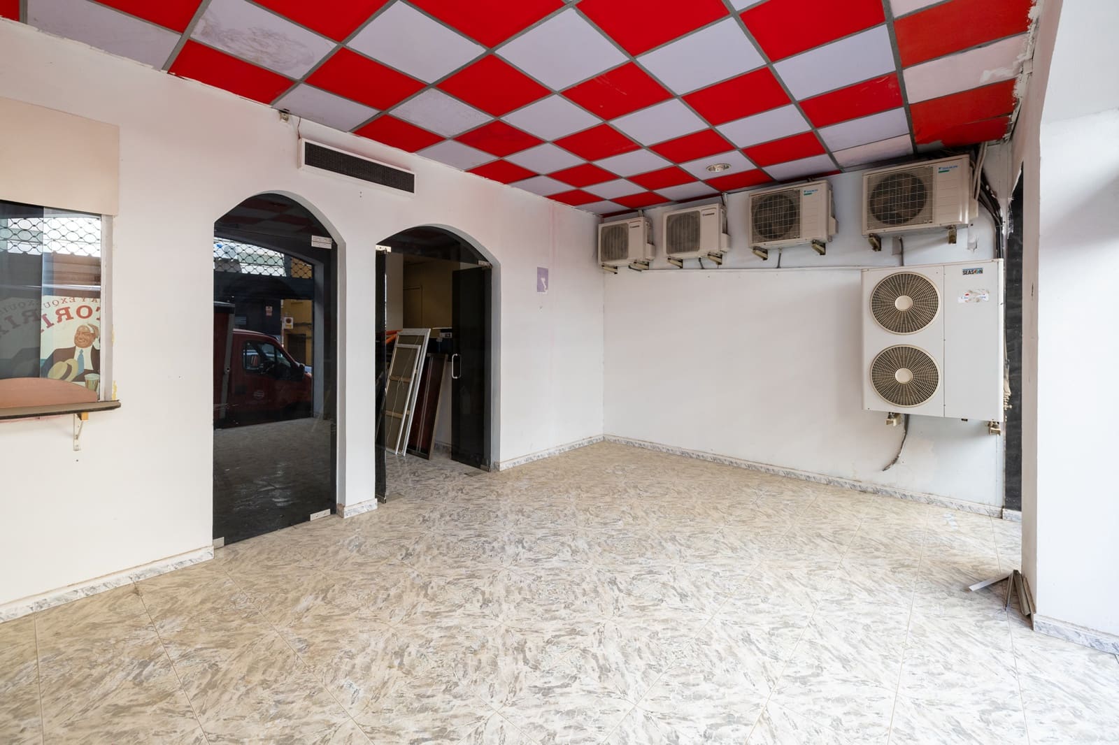 Virksomhed til salg i Granada by - € 200.000 (Ref: 9181214)