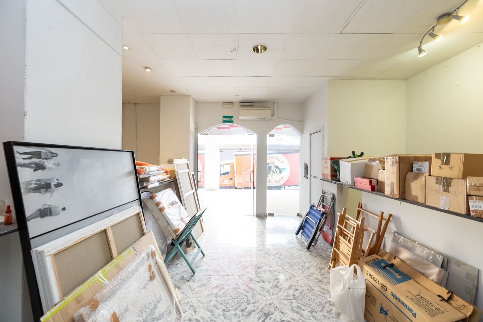 Virksomhed til salg i Granada by - € 200.000 (Ref: 9181214)