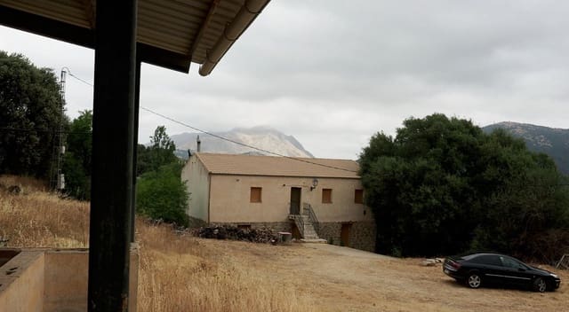 3 bedroom Finca/Country House for sale in Almadén with pool - € 370,000 (Ref: 9183833)