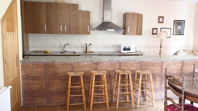 3 bedroom Finca/Country House for sale in Almadén with pool - € 370,000 (Ref: 9183833)