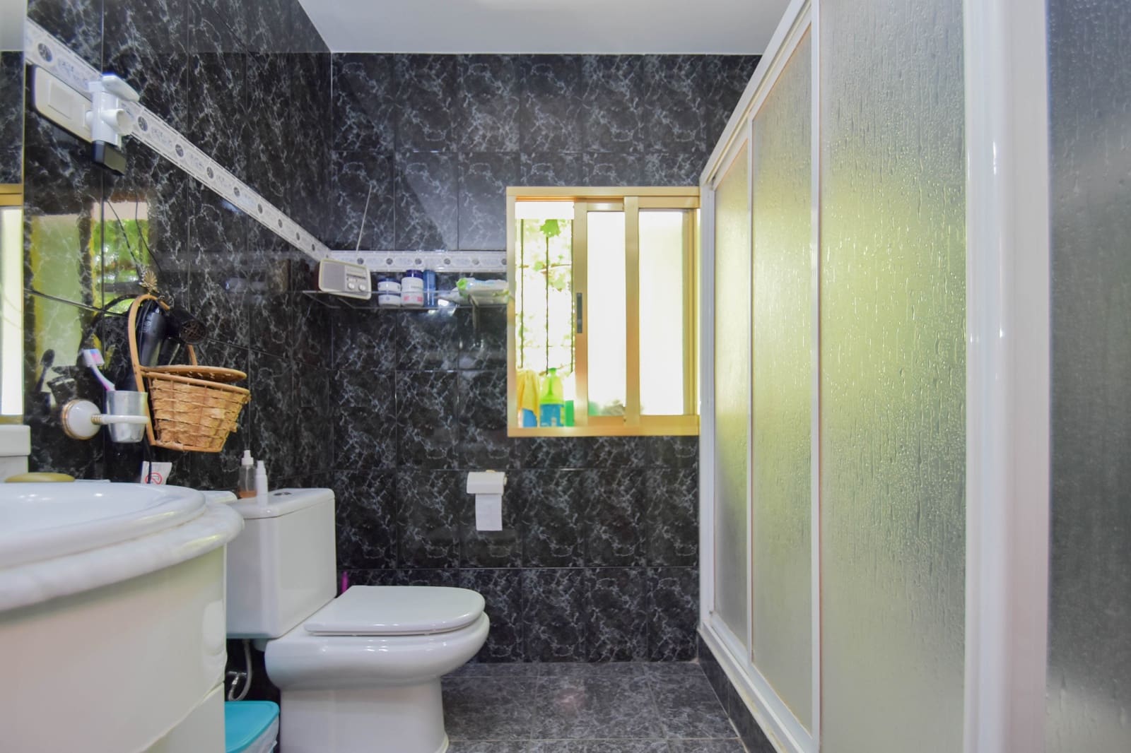 4 soveværelse Finca/Landehus til salg i Montefrio med swimmingpool - € 300.000 (Ref: 9187165)