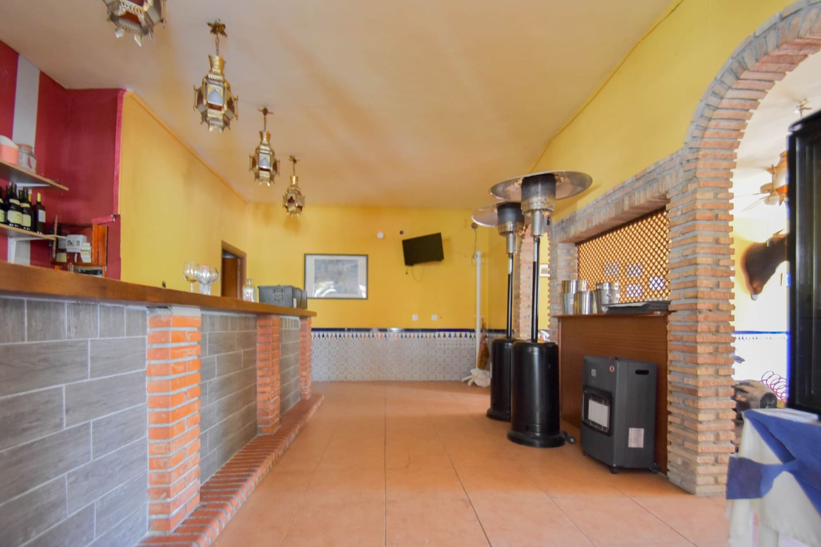 4 soveværelse Finca/Landehus til salg i Montefrio med swimmingpool - € 300.000 (Ref: 9187165)