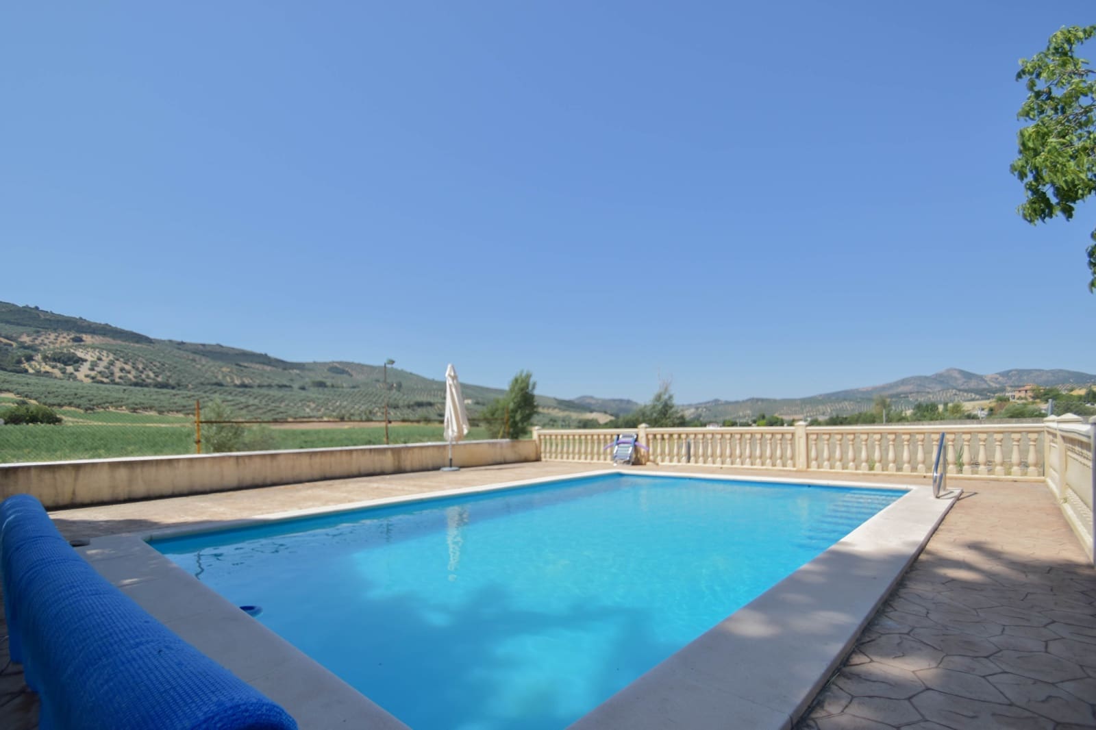 4 soveværelse Finca/Landehus til salg i Montefrio med swimmingpool - € 300.000 (Ref: 9187165)
