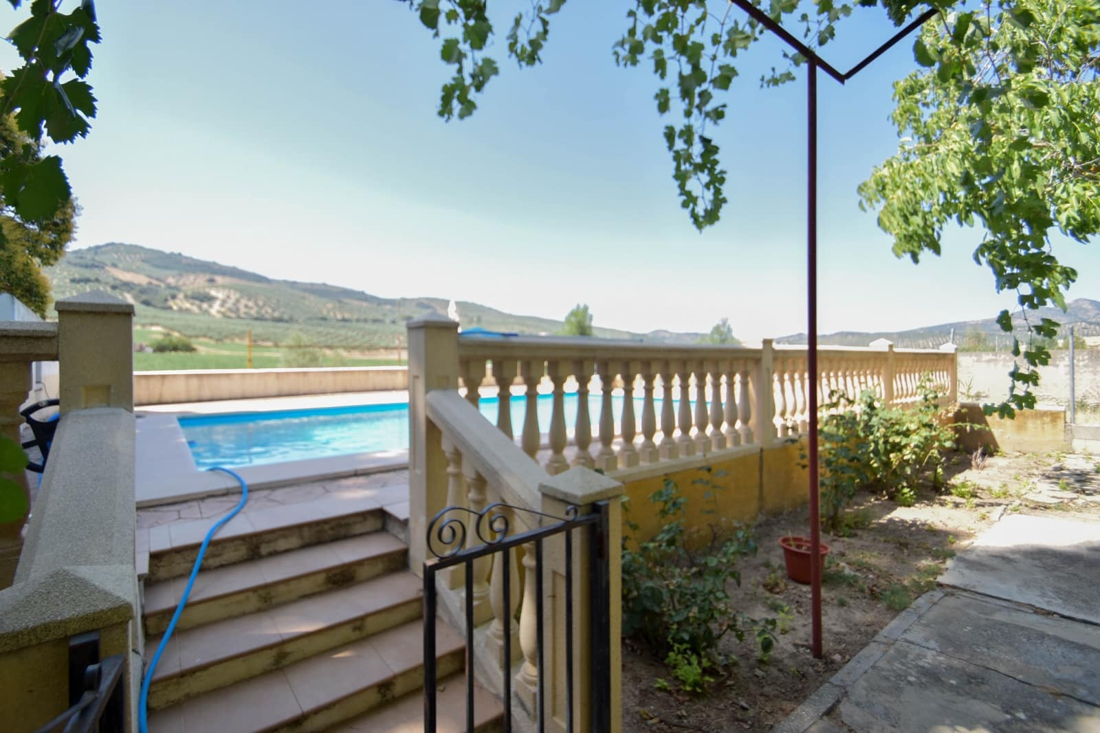 4 soveværelse Finca/Landehus til salg i Montefrio med swimmingpool - € 300.000 (Ref: 9187165)