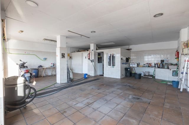 1 bedroom Commercial for sale in Maracena - € 180,000 (Ref: 9188653)