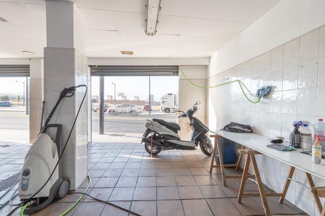 1 bedroom Commercial for sale in Maracena - € 180,000 (Ref: 9188653)