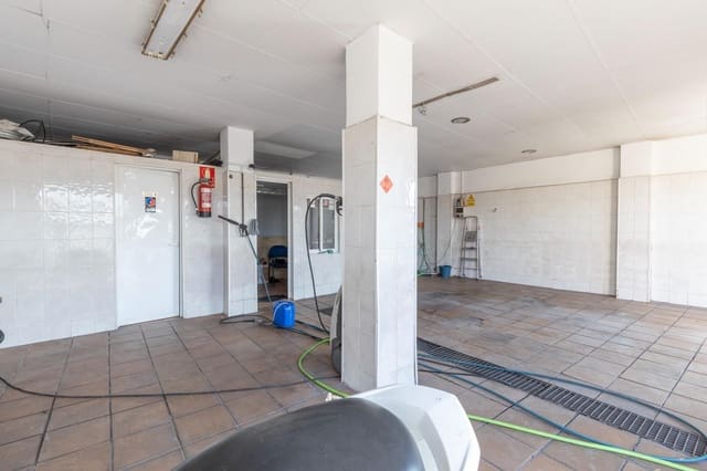 1 bedroom Commercial for sale in Maracena - € 180,000 (Ref: 9188653)