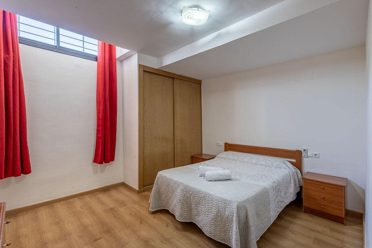 2 soveværelse Lejlighed til salg i Monachil med garage - € 136.900 (Ref: 9188654)