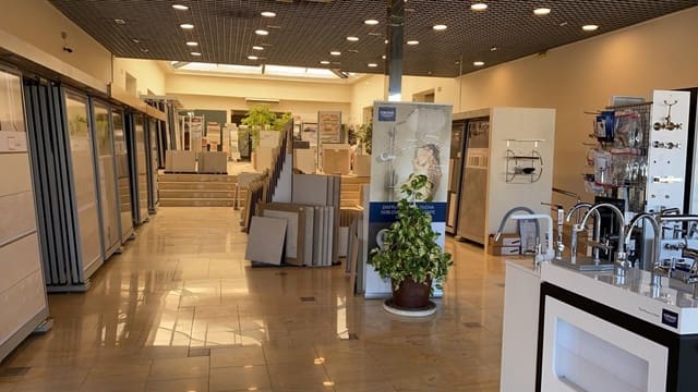 Rakentamaton maa myytävänä paikassa Linares - 850 000 € (Ref: 9189671)